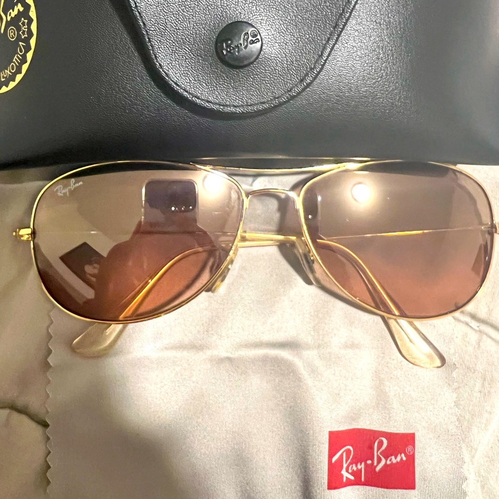COPY - RayBan gold / rose gold sunglasses